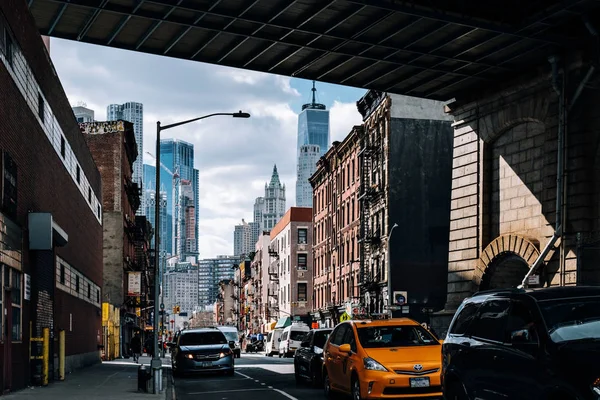 Henry Street vista de Chinatown em Lower Manhattan — Fotografia de Stock