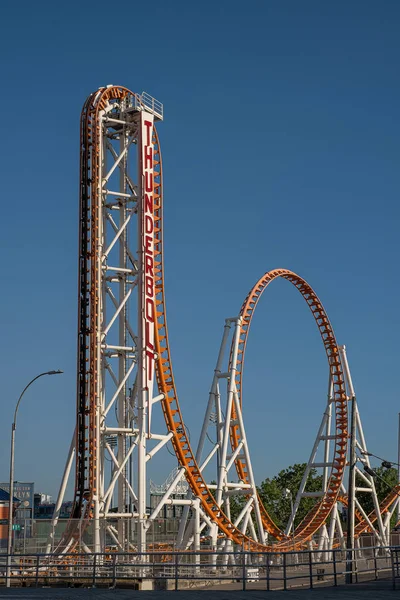 Piste Thunderbolt à Coney Island New York — Photo