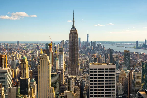 New York şehir manzarasının şehir merkezi ve şehir merkezi gökdelenleri — Stok fotoğraf