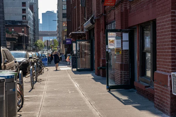 Bâtiments et sens de la rue de Dumbo Brooklyn — Photo