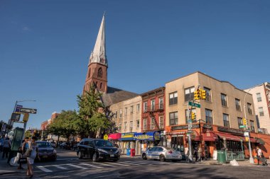 Long Island City 'deki Vernon Bulvarı sokak manzarası