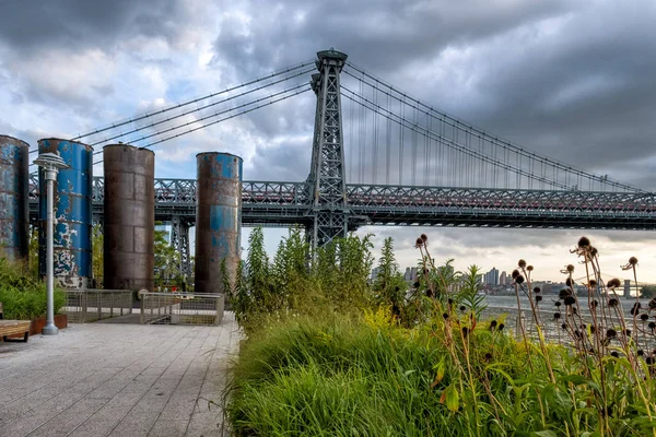 Domino Park em Williamsburg Brooklyn, Fábrica de açúcar velho — Fotografia de Stock