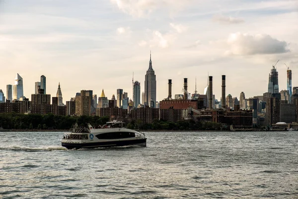 Domino Park em Williamsburg Brooklyn, Fábrica de açúcar velho — Fotografia de Stock