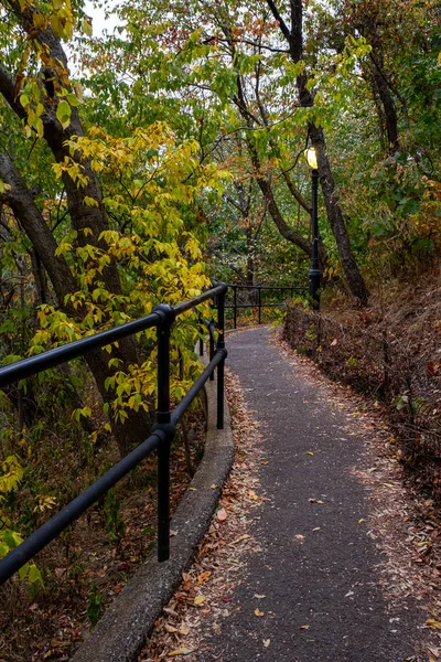 Tidig höst färg i Central Park South — Stockfoto