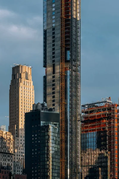 Γκρο πλαν άποψη των σύγχρονων ουρανοξύστες στο Financial District Κάτω — Φωτογραφία Αρχείου