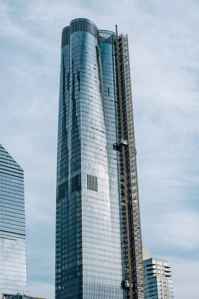 A view of unfinished 15 Hudson Yards from High Line Park in midt — Stock Photo, Image