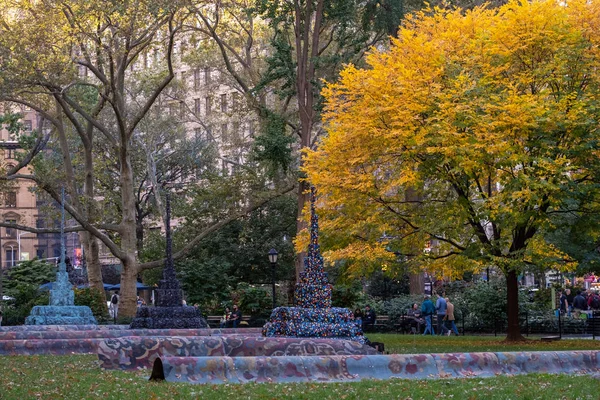 Color del follaje otoñal del Madison Square Park Flatiron District en M — Foto de Stock