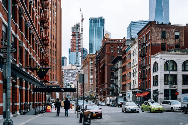 Representative red brick architectural of  Tribeca district in L — Stock Photo, Image