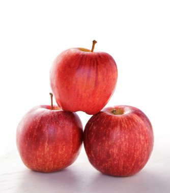 taze kırmızı elma yığını