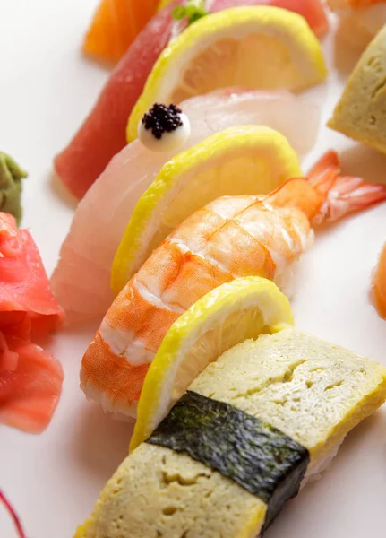 Japanese food sashimi and nigiri sushi platter — Stock Photo, Image