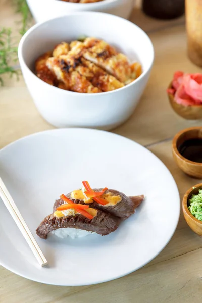 Japanese food beef nigiri sushi — Stock Photo, Image