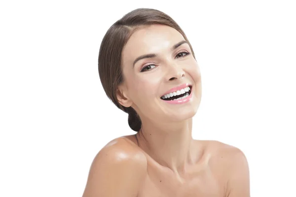 Mooi meisje met natuurlijke make-up lachen — Stockfoto