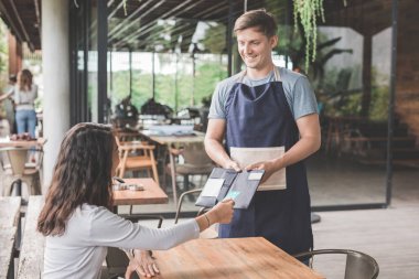 Müşteri faturalarını kredi kartı ile ödeme