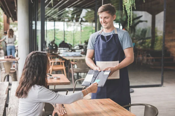 Müşteri faturalarını kredi kartı ile ödeme