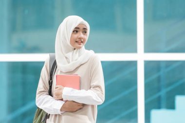 Kampüste Müslüman öğrenci