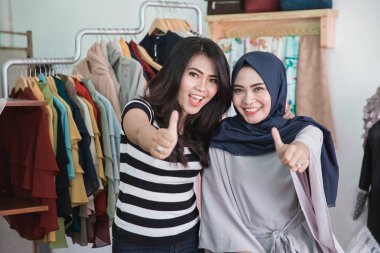 başparmak gösterilmesini takım