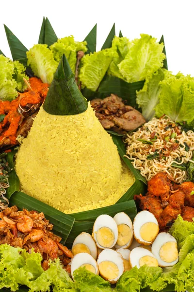 Indonésia alimento nasi tumpeng — Fotografia de Stock