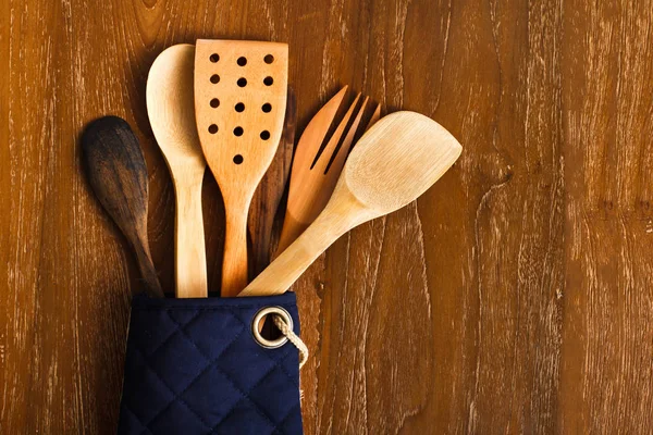 Different wooden kitchen tools — Stock Photo, Image