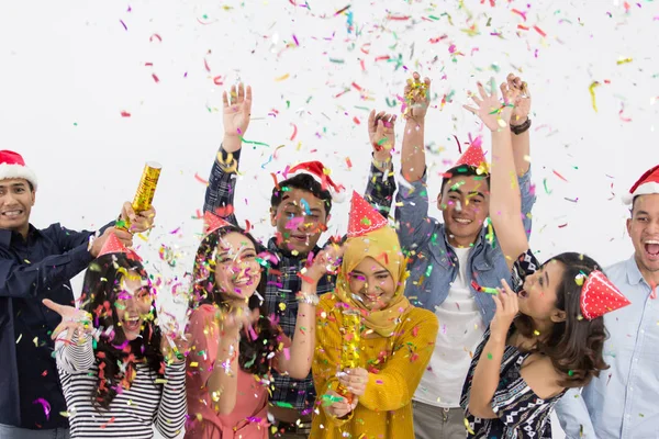 Baile y fiesta grupo de personas asiáticas —  Fotos de Stock