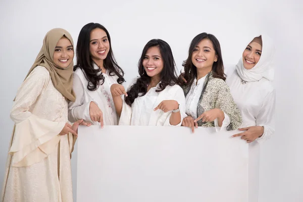 Wanita muslim asia. konsep eid mubarak — Stok Foto