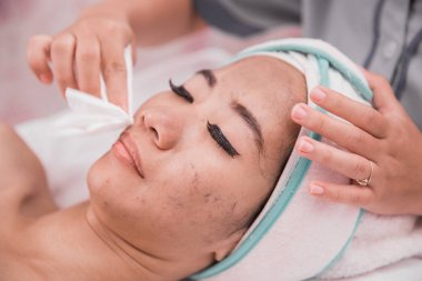 kadın Yüz Bakımı Güzellik Salonu ve spa