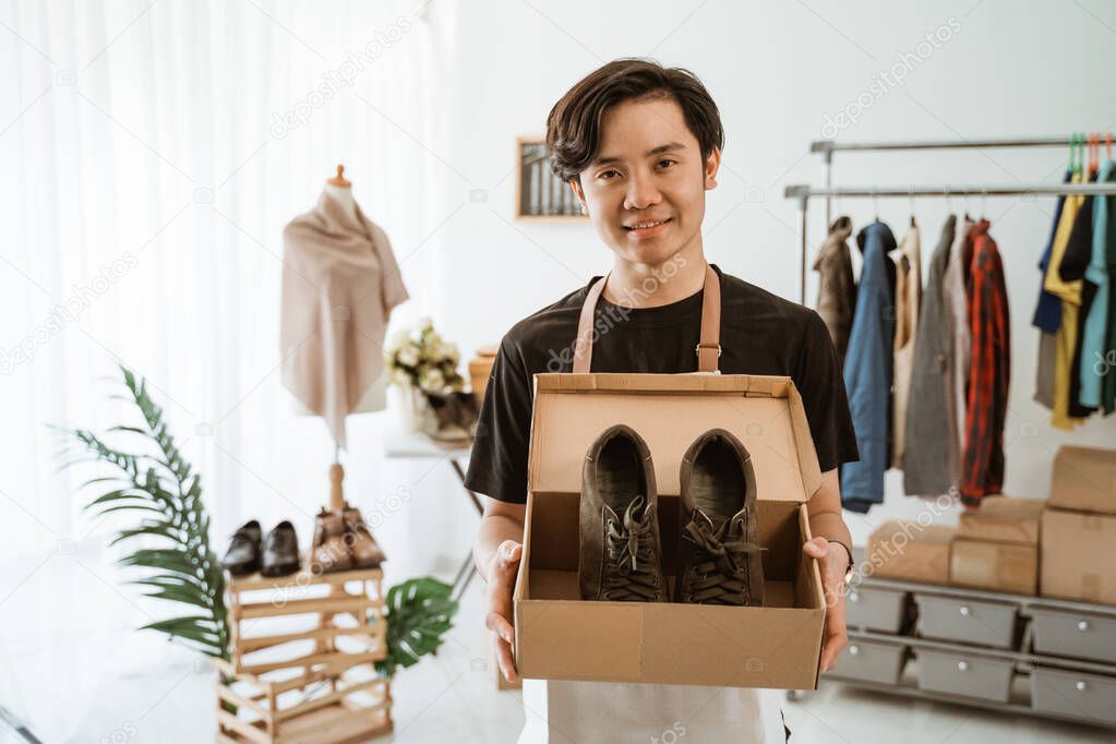 businessman working at online business store. small ecommerce
