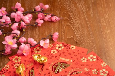 kırmızı zarflar Çin 'in yeni yılı