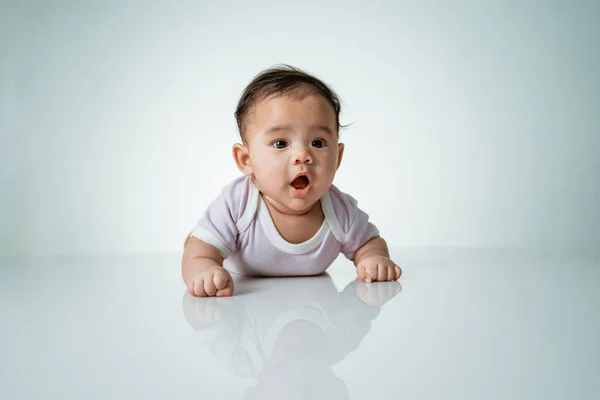 Baby is on his stomach development — Stock Photo, Image