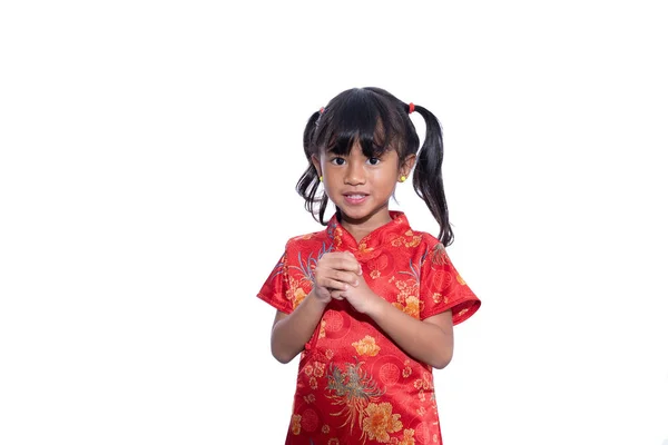 Asiatisk flicka med grattis. Kina nytt år — Stockfoto