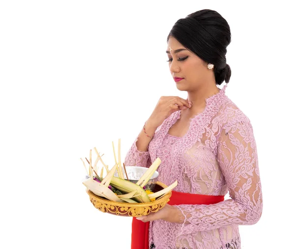 Balinese women pray according to Hinduism — Stock Photo, Image