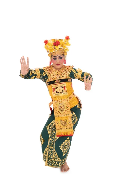 Young women are performing movements dancing Balinese — Stock Photo, Image