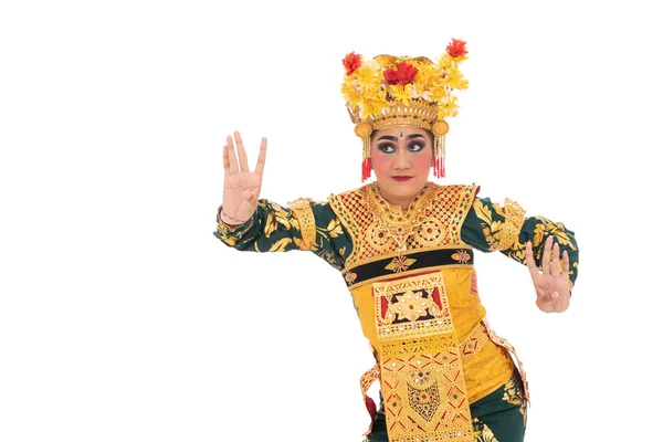 Young women are performing movements dancing Balinese — Stock Photo, Image
