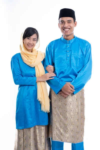 Asiático casal durante hari raya eid mubarak — Fotografia de Stock