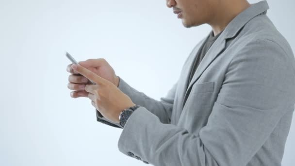 拥有智能手机的亚洲青年企业 — 图库视频影像