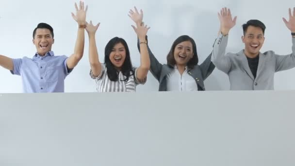 Grupp av unga företagare med blanksteg — Stockvideo