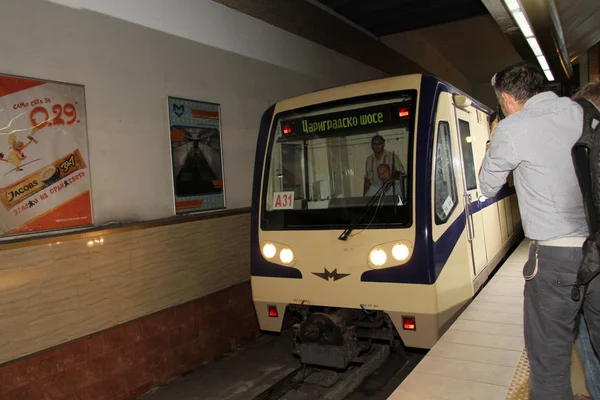 Människor Tunnelbanan Tunnelbanan Sofia Bulgarien Juli 2012 — Stockfoto