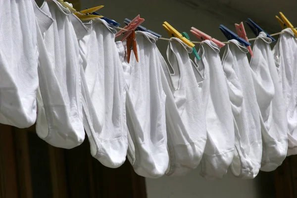Cuecas Mesmas Cuecas Brancas Penduradas Fora Uma Varanda Após Lavanderia — Fotografia de Stock