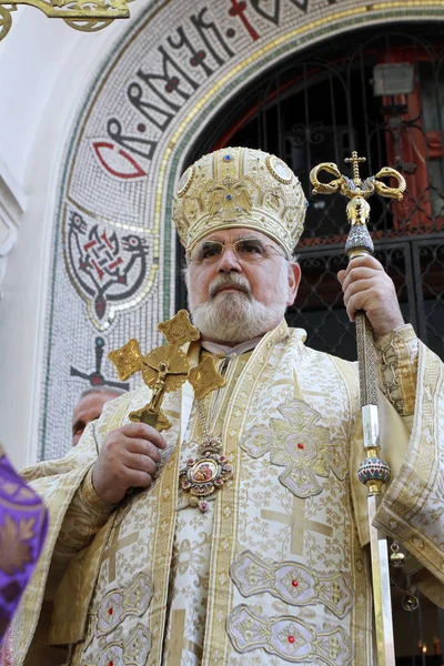 Una Procesión Obispos Alrededor Una Iglesia Ortodoxa Oriental Georgi Sofía — Foto de Stock