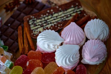 tatlı, çikolata, krema, bardak, tatlı, yemek, dondurma, kahve, içecek, soğuk, izole edilmiş, dondurma, süt, puding, lezzetli, krema, beyaz, sundae, kahve, meyve, dondurma, mus, kokteyl