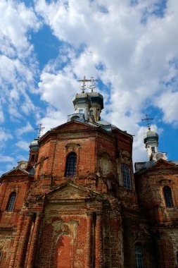 Kutsal Bakire 'nin Korunması şerefine kilise.