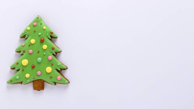 Edible Christmas tree, gingerbread, Happy New Year, white background, Copy space