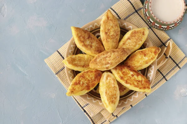 Cottage Cheese Pannekaker Hjemmelaget Tradisjonell Ukrainsk Rett Sirniki Med Semolina – stockfoto
