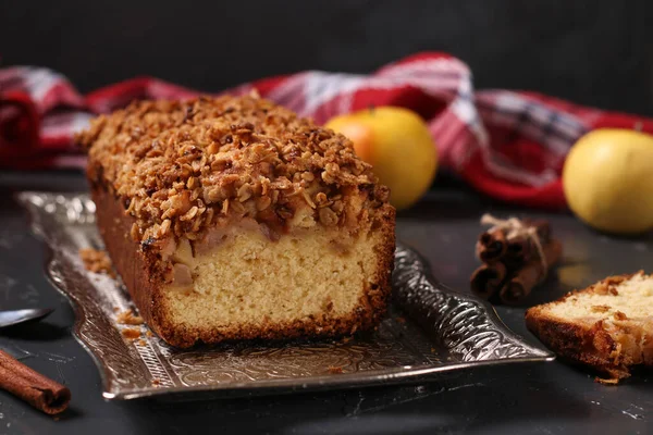 Homemade Cupcake Oatmeal Apples Crunchy Cereals Oatmeal Metal Tray Dark — Stock Photo, Image