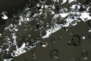 Suyla soyut koyu arkaplan 