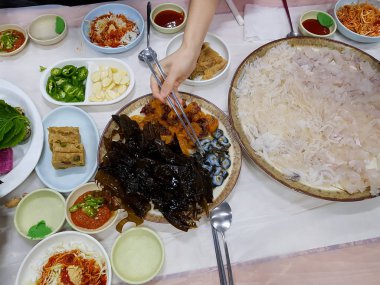 Deniz ürünleri ve Sashimi tablo ayarları