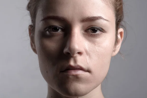 Crying Woman Looking at Camera — Stock Photo, Image