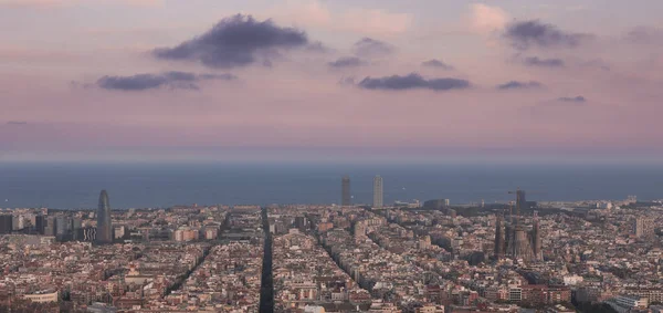 Skyline Katedrą Sagrada Familia Barcelonie Podczas Zachodu Słońca Bunkers Del — Zdjęcie stockowe