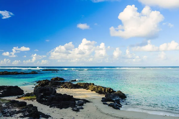 Hermosa playa en la isla de Mauricio — Foto de Stock