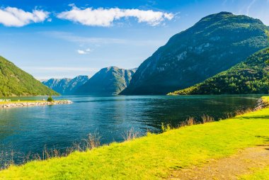 Fiyort muhteşem. İlçe daha og Romsdal. Norveç