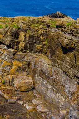 Crozon Yarımadası 'nda inanılmaz bir deniz manzarası var. Finister. Britanya..